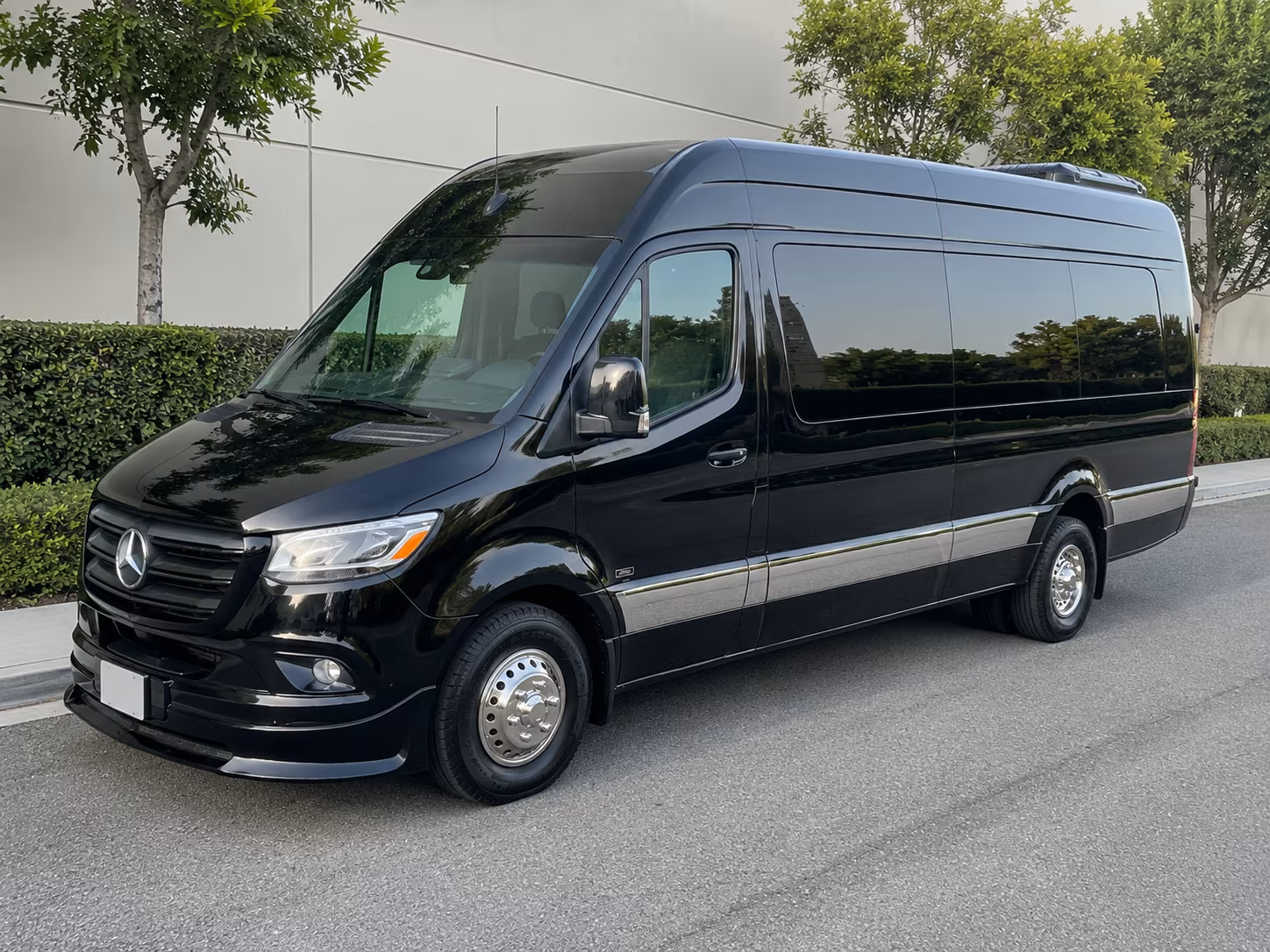 Richardson Airport Shuttle & Transportation party bus exterior