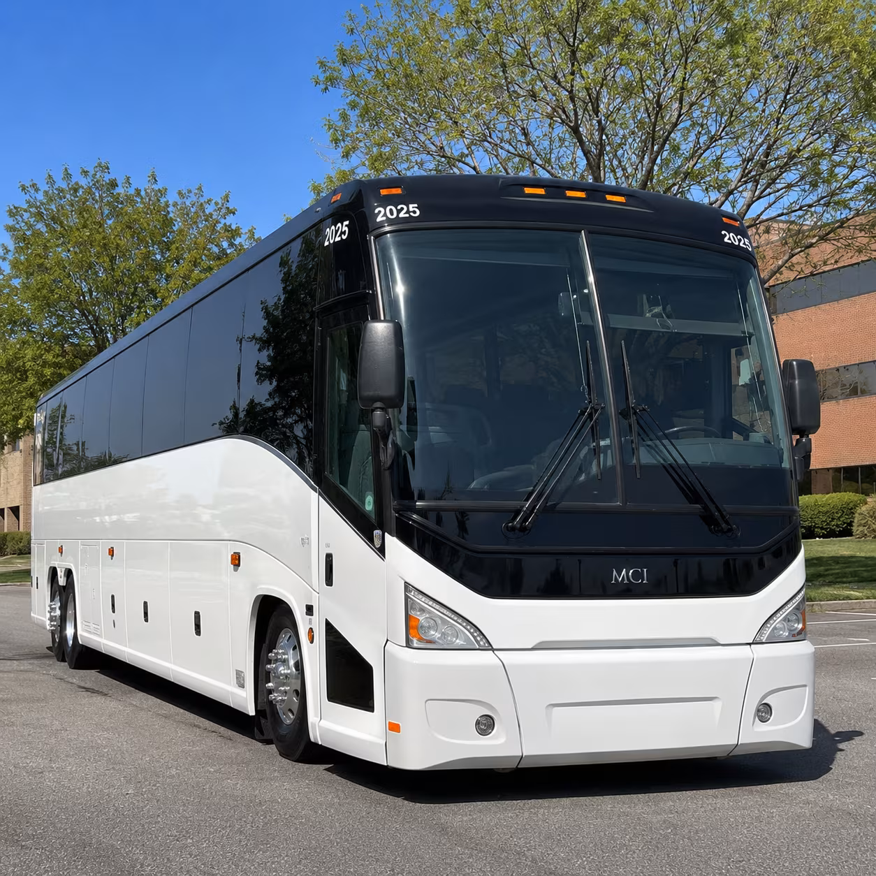 Richardson Airport Shuttle & Transportation party bus exterior